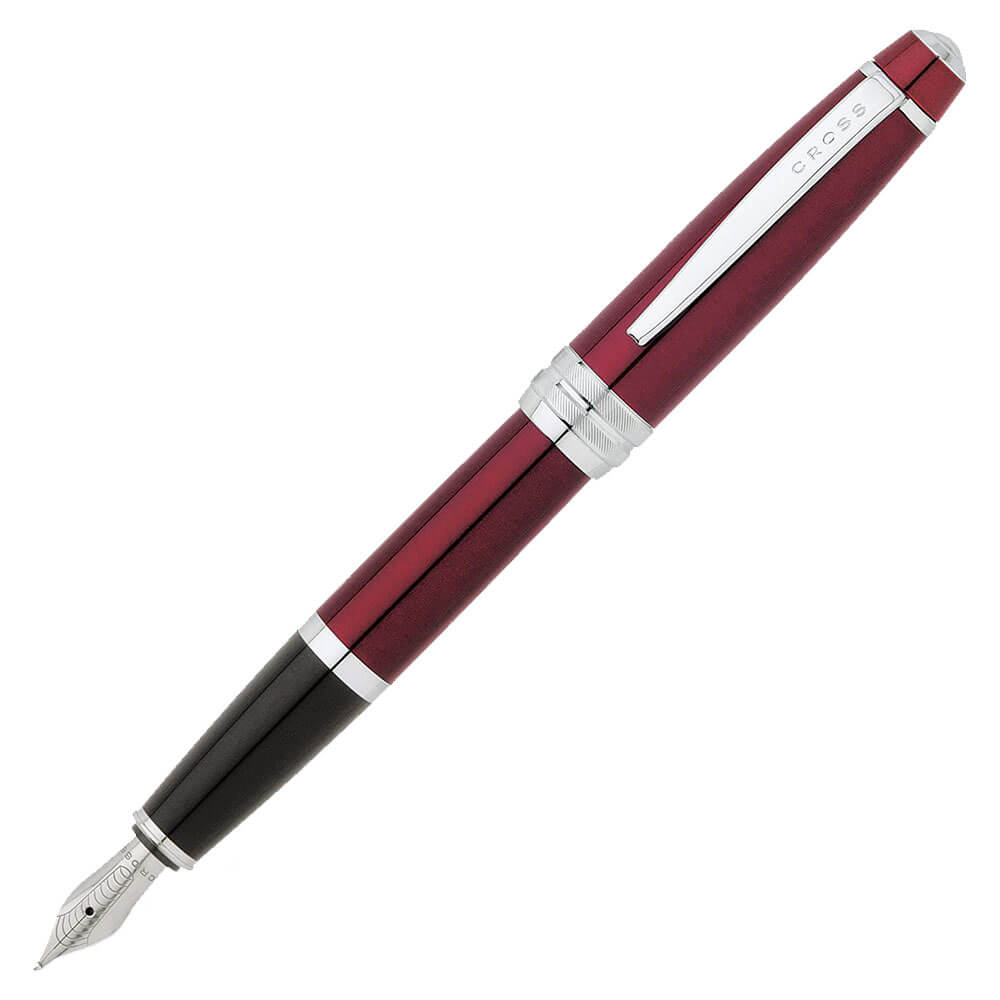 Cross Bailey Red Lacquer Fountain Pen avec une plume moyenne