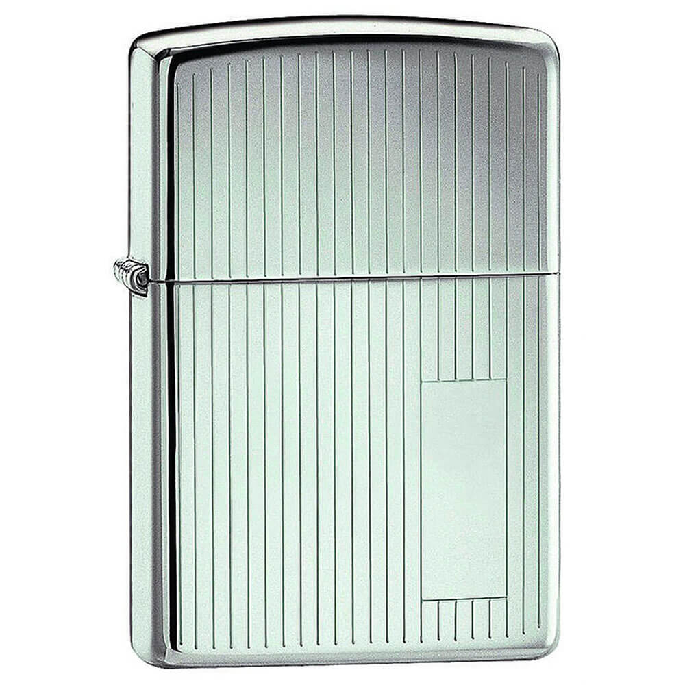 Le moteur Zippo est devenu plus léger chromé polonais élevé