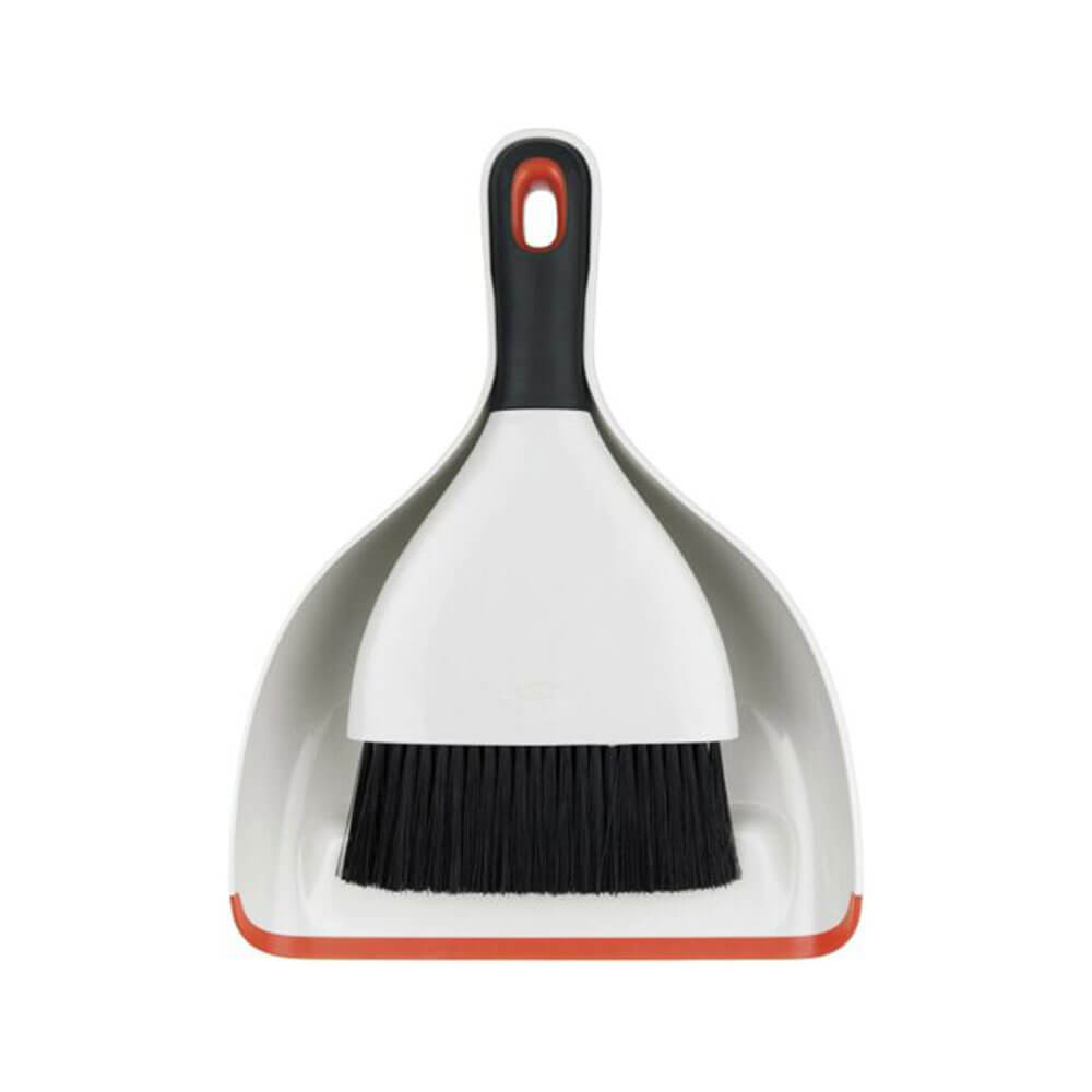 Oxo Good Grips Dust Pan et Brush